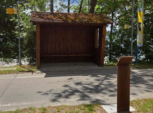 Info-Stop Meersburg der Pfahlbau-Route um den Überlinger See an der Bushaltestelle Gehauweg